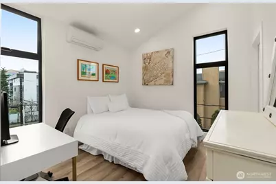 4855 42nd Avenue SW #B, Seattle, WA 98116 - Photo 24