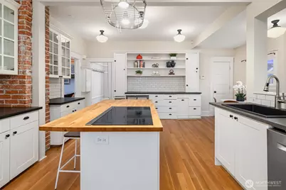 703 24th Avenue S, Seattle, WA 98144 - Photo 10