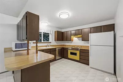 14055 SE 202nd Street, Kent, WA 98042 - Photo 8