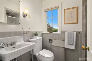 3033 E Laurelhurst Dr NE, Seattle, WA 98105 - Photo 16