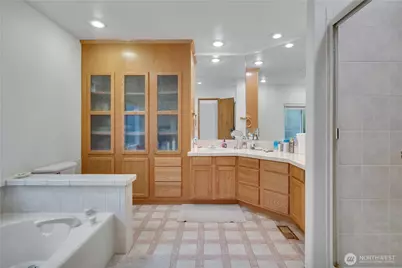 3611 I Street NE #19, Auburn, WA 98002 - Photo 26