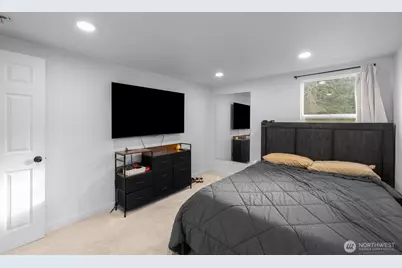 4110 W J Street, Bremerton, WA 98312 - Photo 12