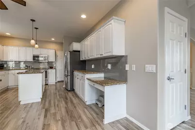 17602 106th Street E, Bonney Lake, WA 98391 - Photo 12