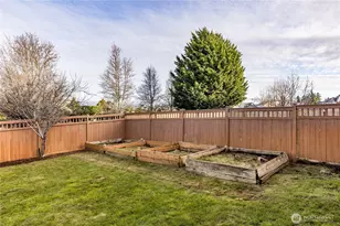17602 106th St E, Bonney Lake, WA 98391 - Photo 30