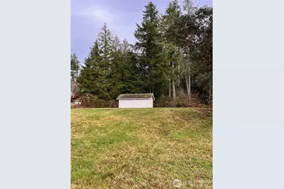 453 E Victor Road, Belfair, WA 98528 - Photo 2