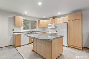 2718 S Star Lake Rd, Federal Way, WA 98003 - Photo 10