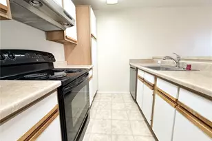 7453 Newcastle Golf Club Rd, Newcastle, WA 98059 - Photo 10