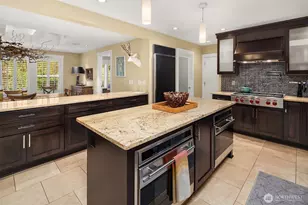 11029 Totem Pole Ln, Woodway, WA 98020 - Photo 10