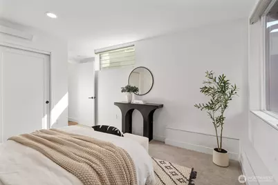 4521 Sunnyside Avenue N #A, Seattle, WA 98103 - Photo 12