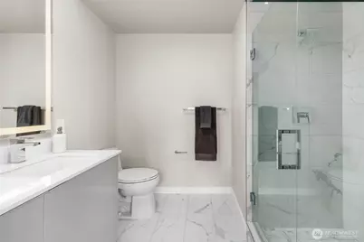 450 S Main St #901, Seattle, WA 98104 - Photo 10