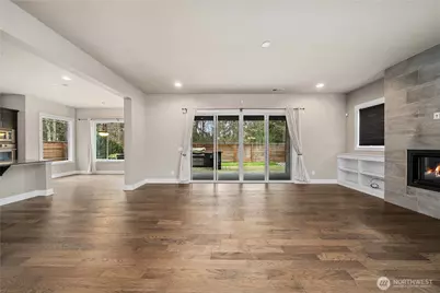 13813 187th Avenue Ct E, Bonney Lake, WA 98391 - Photo 10