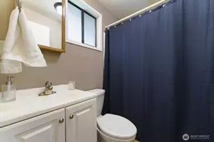 715 Sunrise Pl SW, Issaquah, WA 98027 - Photo 20