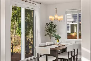 12219 NE 105th St, Kirkland, WA 98033 - Photo 14