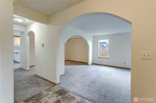 11015 37th Ave Ct E, Tacoma, WA 98446 - Photo 2