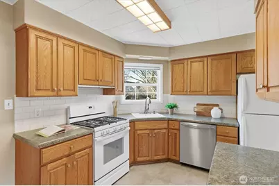 1403 18th Avenue, Longview, WA 98632 - Photo 10