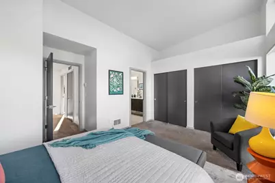 5026 35th Avenue S, Seattle, WA 98118 - Photo 8