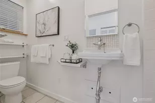 9209 20th Ave NE, Seattle, WA 98115 - Photo 24