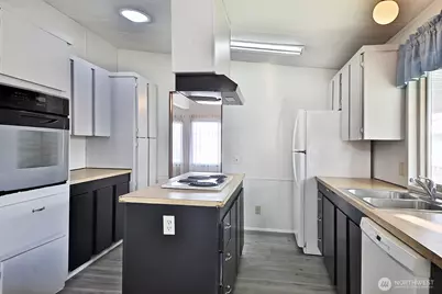 225 NE Ernst Street #85, Oak Harbor, WA 98277 - Photo 6