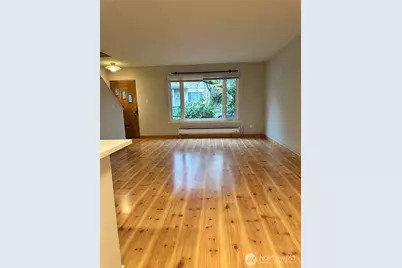 4840 Terrace Drive NE #4840, Seattle, WA 98105 - Photo 2
