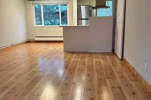 4840 Terrace Dr NE, Seattle, WA 98105 - Photo 4