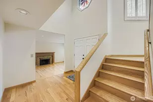 17012 SE 40th Ct, Bellevue, WA 98008 - Photo 8