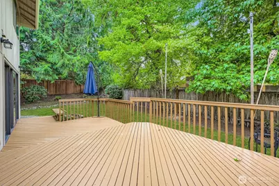 17012 SE 40th Court, Bellevue, WA 98008 - Photo 32