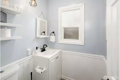 240 Janet Ave N, North Bend, WA 98045 - Photo 28