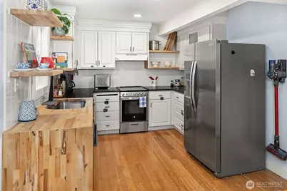 240 Janet Ave N, North Bend, WA 98045 - Photo 24