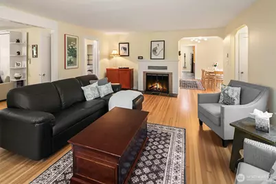 240 Janet Ave N, North Bend, WA 98045 - Photo 4