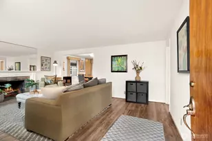 3542 43rd Ave W, Seattle, WA 98199 - Photo 2