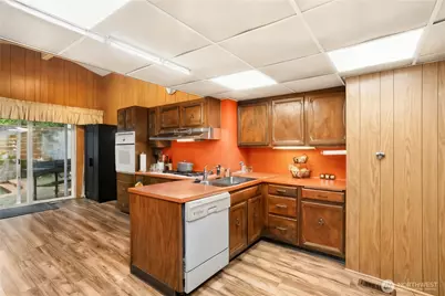 3542 43rd Avenue W, Seattle, WA 98199 - Photo 8