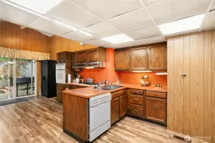 3542 43rd Ave W, Seattle, WA 98199 - Photo 8