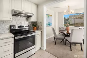 3030 80th Ave SE, Mercer Island, WA 98040 - Photo 10