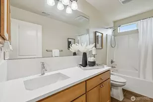 721 Lingering Pine Dr NW, Issaquah, WA 98027 - Photo 36