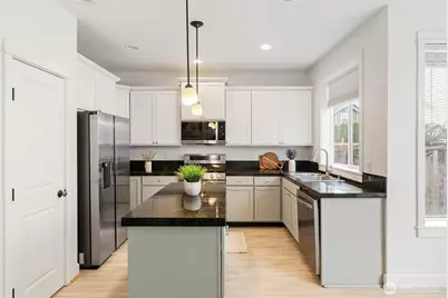 24015 221st Lane SE, Maple Valley, WA 98038 - Photo 8