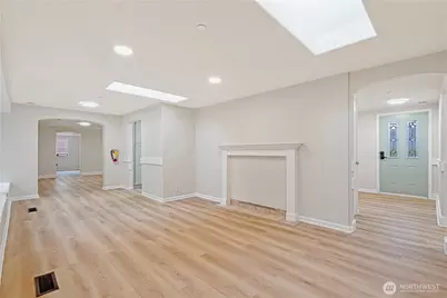 15520 30th Avenue NE, Shoreline, WA 98155 - Photo 4