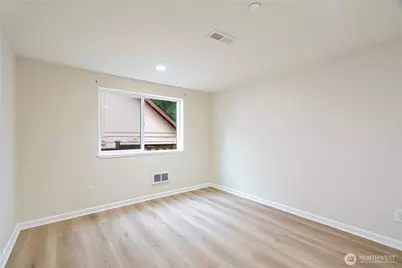15520 30th Avenue NE, Shoreline, WA 98155 - Photo 20