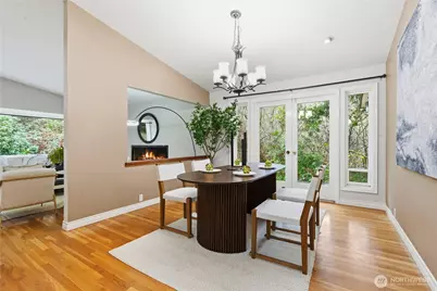 2431 Evergreen Point Rd, Medina, WA 98039 - Photo 14