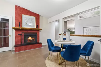 2431 Evergreen Point Rd, Medina, WA 98039 - Photo 12