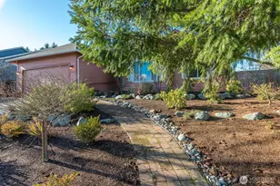 3508 F Ave, Anacortes, WA 98221 - Photo 2