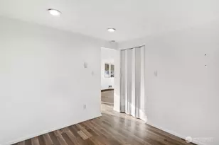 107 E Section St, Mount Vernon, WA 98273 - Photo 14