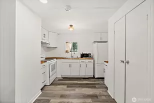 16503 Village Dr SE, Rainier, WA 98576 - Photo 8