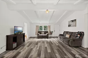 16503 Village Dr SE, Rainier, WA 98576 - Photo 10