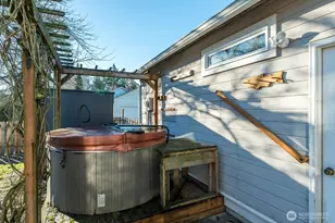 2209 25th St, Anacortes, WA 98221 - Photo 26