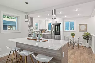 4853 42nd Ave SW, Seattle, WA 98116 - Photo 4