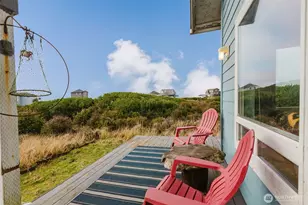 1272 Cutlass Ct, Ocean Shores, WA 98569 - Photo 8