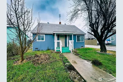 712 S 10th Street, Sunnyside, WA 98944 - Photo 1