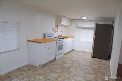 119 N Samish Way #30, Bellingham, WA 98225 - Photo 4