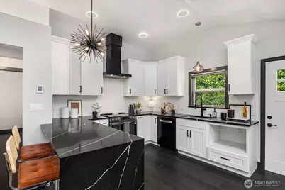 1403 SW Thistle Street, Seattle, WA 98106 - Photo 4