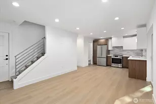 2349 NE 127th St, Seattle, WA 98125 - Photo 4